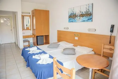 Cornelia Hotel Ayia Napa Center 0*,  Kypr